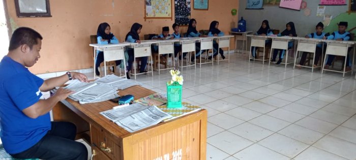 Siswa Kelas Tinggi MIN 1 Tebo Tunjukkan Antusiasme Belajar Siapkan Diri Hadapi Sumatif Akhir Semester Siswa Kelas Tinggi MIN 1 Tebo Tunjukkan Antusiasme Belajar Siapkan Diri Hadapi Sumatif Akhir Semester