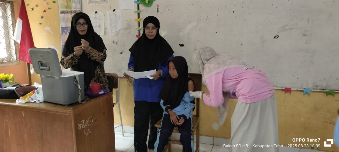 Dinas Kesehatan Puskesmas Kembali Hadir Di MIN 1 Tebo Dinas Kesehatan Puskesmas Kembali Hadir Di MIN 1 Tebo