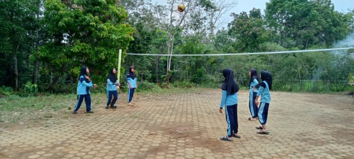 Siswa MIN 1 Tebo Manfaatkan Waktu Istirahat Dalam Pengembangkan Bakat Siswa MIN 1 Tebo Manfaatkan Waktu Istirahat Dalam Pengembangkan Bakat