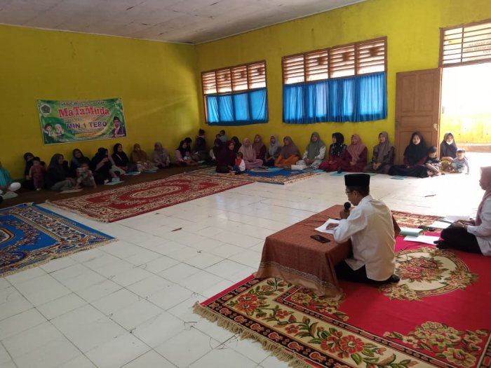 Kepala MIN 1 Tebo Laksanakan Kegiatan Sosialisasi PIP Bersama Wali Murid di Aula Madrasah Kepala MIN 1 Tebo Laksanakan Kegiatan Sosialisasi PIP Bersama Wali Murid di Aula Madrasah