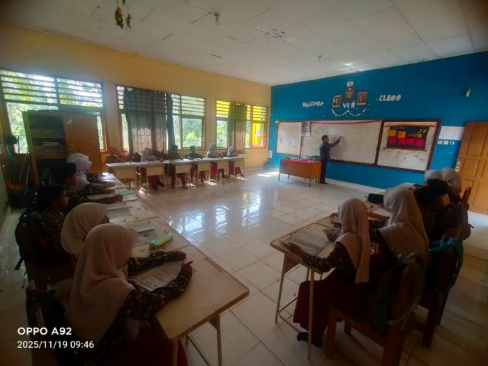 Siswa Kelas 6B MIN 1 Tebo Pelajari Ragam Warisan Budaya Indonesia Bersama Wali Kelas
