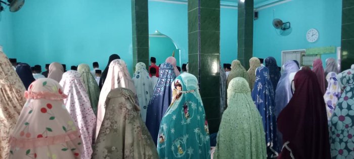 Siswa MIN 1 Tebo Rutin  Laksanakan  Pembiasaan Sholat Dzuhur Berjamaah