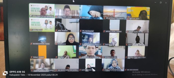 Dewan Guru MIN 1 Tebo Ikuti Sosialisasi KMA 1503 Tahun 2025 Melalui Zoom Meeting