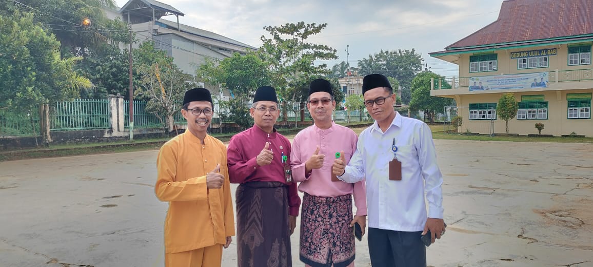 KAMAD MIN 1 TEBO HADIRI PEMBUKAAN KSM