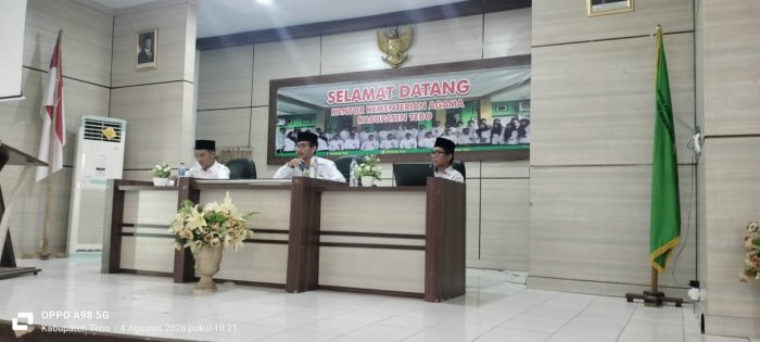 Kepala MIN 1 Tebo Hadiri Rapat Koordinasi Kepala Madrasah di Kantor Kementerian Agama Kabupaten Tebo Kepala MIN 1 Tebo Hadiri Rapat Koordinasi Kepala Madrasah di Kantor Kementerian Agama Kabupaten Tebo