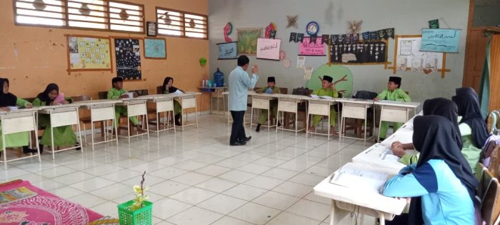 Siswa Kelas VI MIN 1 Tebo Giat Belajar Persiapkan Diri Hadapi TKA Siswa Kelas VI MIN 1 Tebo Giat Belajar Persiapkan Diri Hadapi TKA