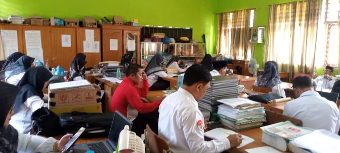 Kepala MIN 1 Tebo Adakan Rakor dan Evaluasi SAS Tahun Ajaran 2025/2026 Bersama Dewan Guru