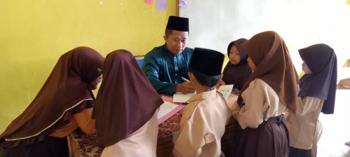 Siswa Kelas Rendah MIN 1 Tebo Tunjukkan Semangat Ikuti Sumatif Akhir Semester Ganjil Hari Keenam