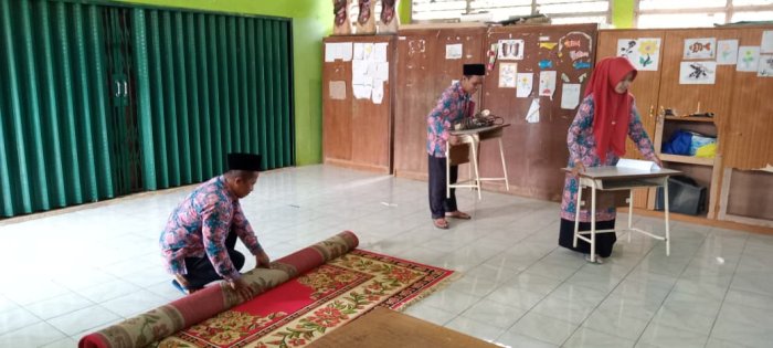 Keluarga Besar MIN 1 Tebo Adakan Kebersihan Madrasah Usai Pelaksanaan PKKM di Madrasah