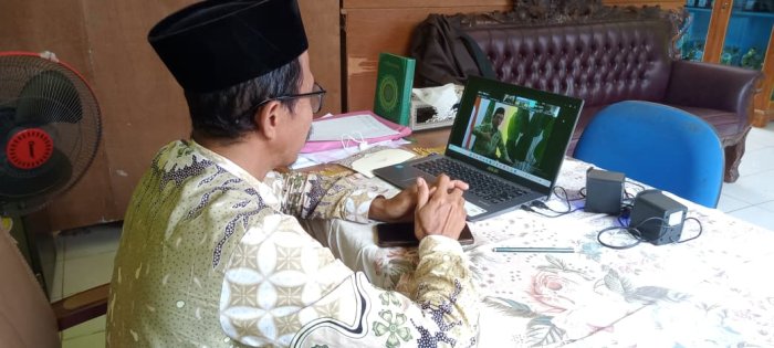 Kepala MIN 1 Tebo Ikuti Pembinaan Kepegawaian Kementerian Agama Provinsi Jambi Melalui Zoom Meeting