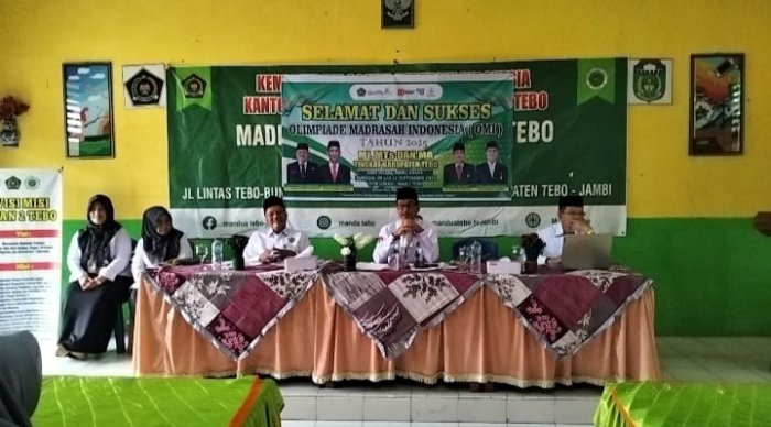 Kepala MIN 1 Tebo Hadiri Pembukaan Olimpiade Madrasah Indonesia (OMI) 2025 di MAN 2 Tebo Kepala MIN 1 Tebo Hadiri Pembukaan Olimpiade Madrasah Indonesia (OMI) 2025 di MAN 2 Tebo