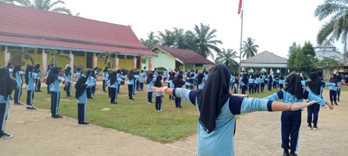 Keluarga Besar MIN 1 Tebo Gelar Senam Sehat Jasmani Rutin  Setiap Sabtu