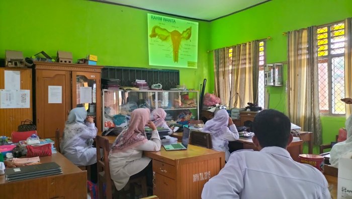 Dewan Guru MIN 1 Tebo Ikuti Sosialisasi Pencegahan Kanker dan Tumor Dengan Penuh Semangat