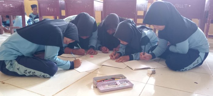 Siswa Kelas 5B Pelajari Seni Rupa Laksanakan Kegiatan Menggambar Ekpresif Bersama Dewan Guru
