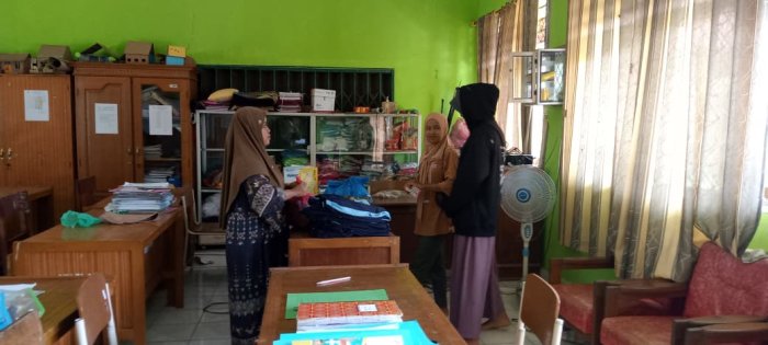 Dewan Guru MIN 1 Tebo Layani Pembelian Seragam Sekolah Untuk Siswa Baru di Madrasah Dewan Guru MIN 1 Tebo Layani Pembelian Seragam Sekolah Untuk Siswa Baru di Madrasah