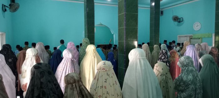 MIN 1 Tebo Tingkatkan Disiplin Siswa Lewat Pelaksanaan Sholat Dzuhur Berjamaah